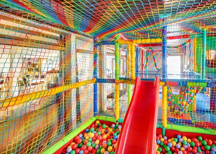 Amber Park Resort 3*