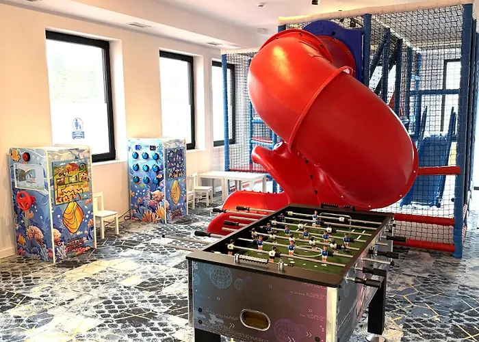 אתר נופש Amber Park 3*